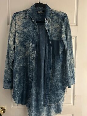 Thrill Acid-Wash Denim Long Jacket in Blue